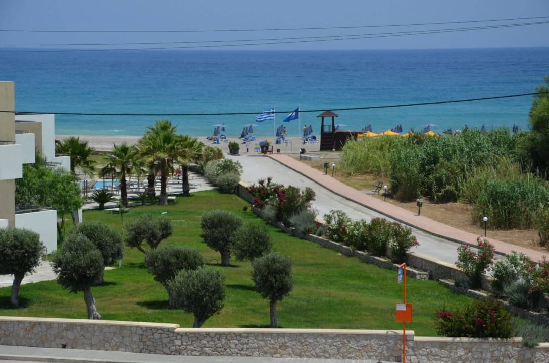 Widok na plaże Atlantica Mikri Poli Rhodes