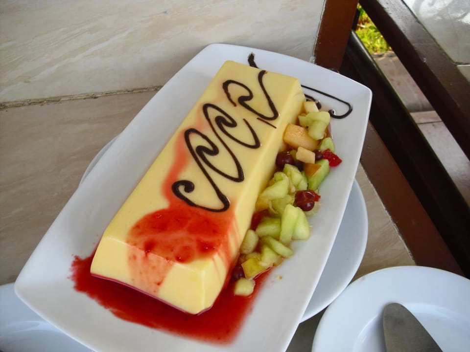 Abendessen -Dessert- Arabia Azur Resort