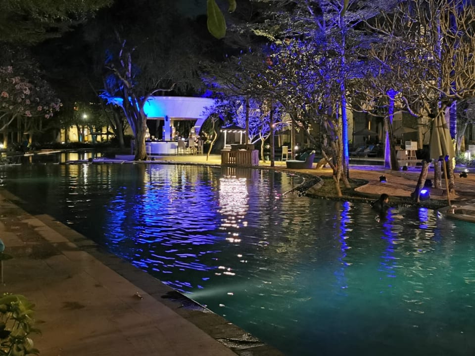 Pool Courtyard by Marriott Bali Nusa Dua