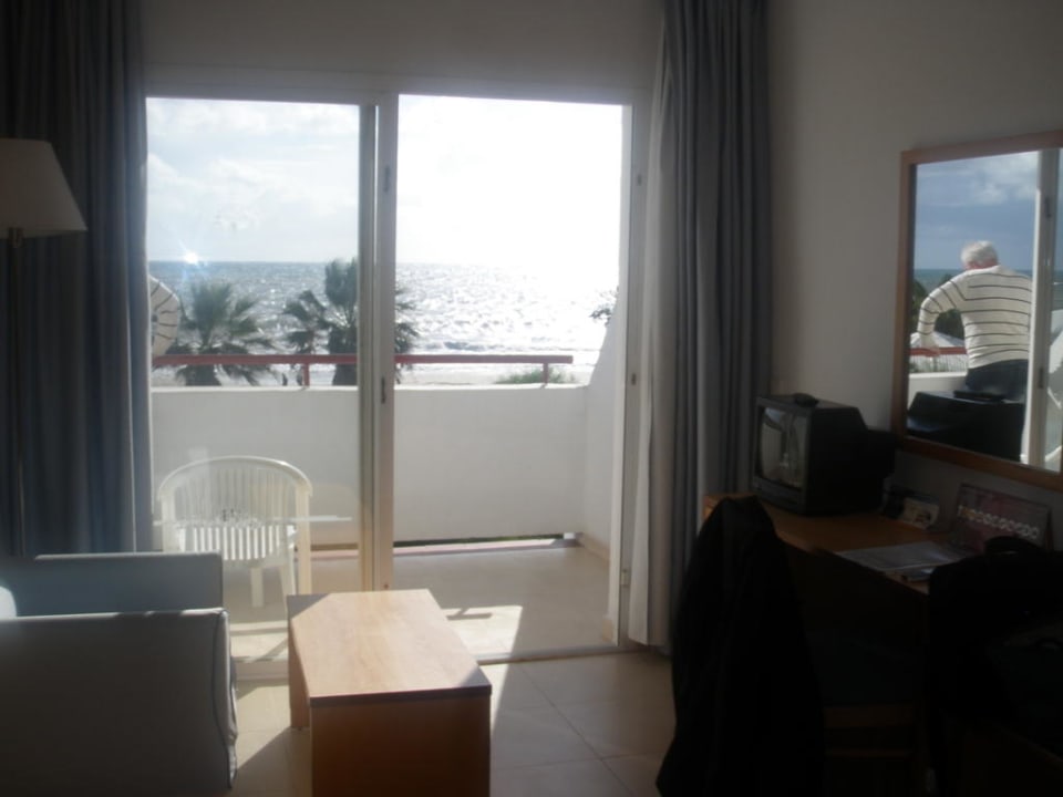 Blick zum Balkon Grand Palladium White Island Resort & Spa