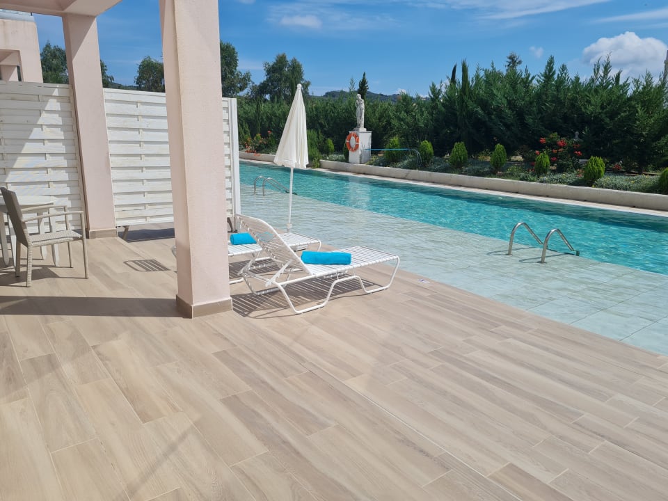 Pool Sandy Villas Resort