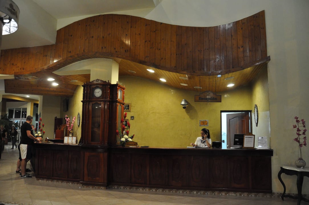 Rezeption Iberostar Origin Taínos