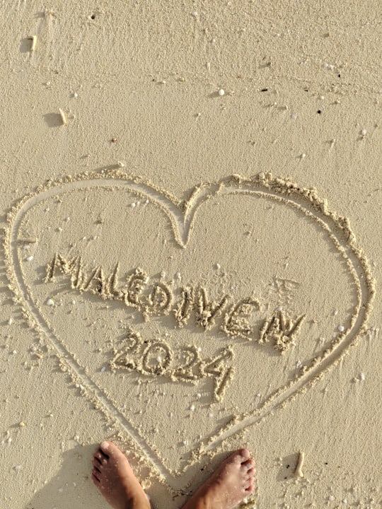 Strand Kuredu Island Resort & Spa