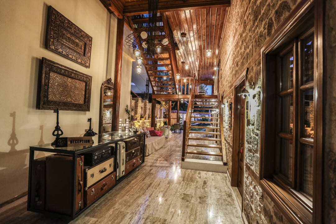 Reception Char Me Boutique Hotel