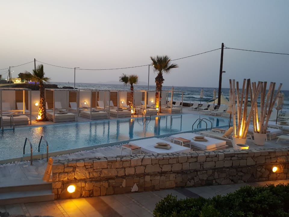 Pool The Island Hotel