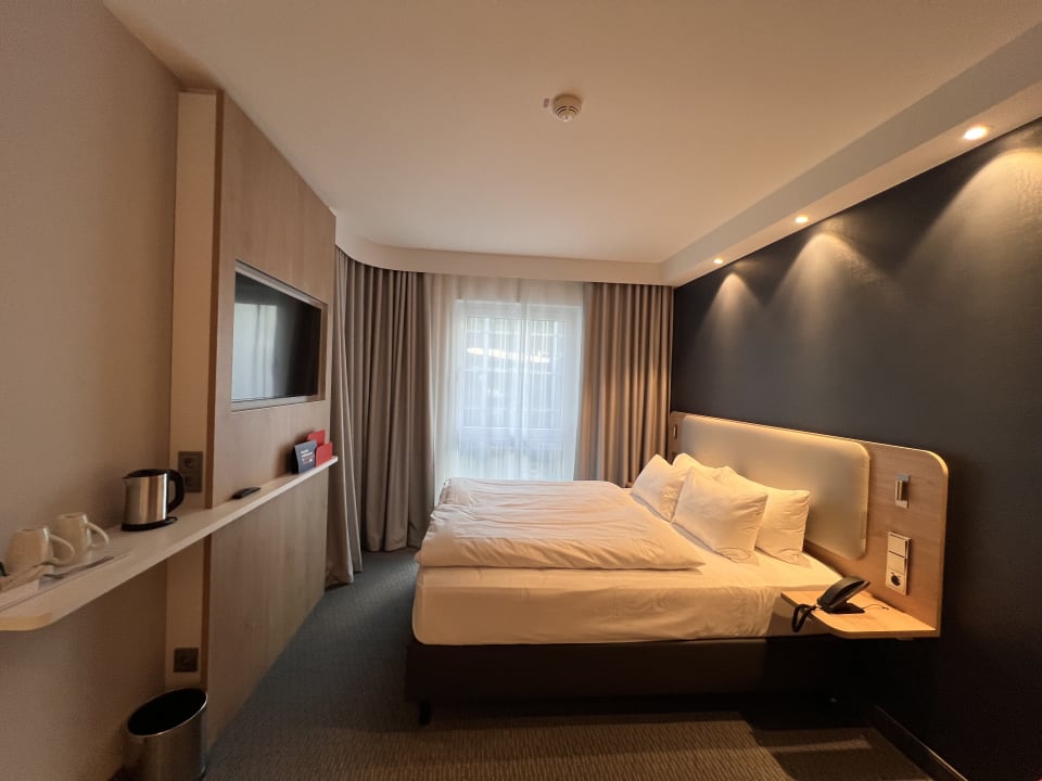 Zimmer Holiday Inn Express - Düsseldorf Airport