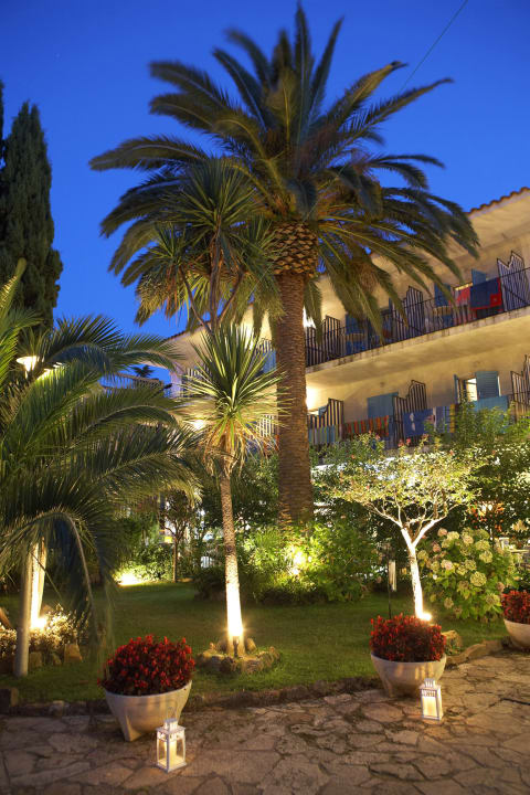 Gartenanlage Hotel Bell Repos