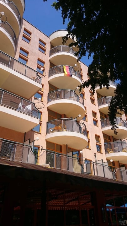 Seitenansicht Hotel Atlas