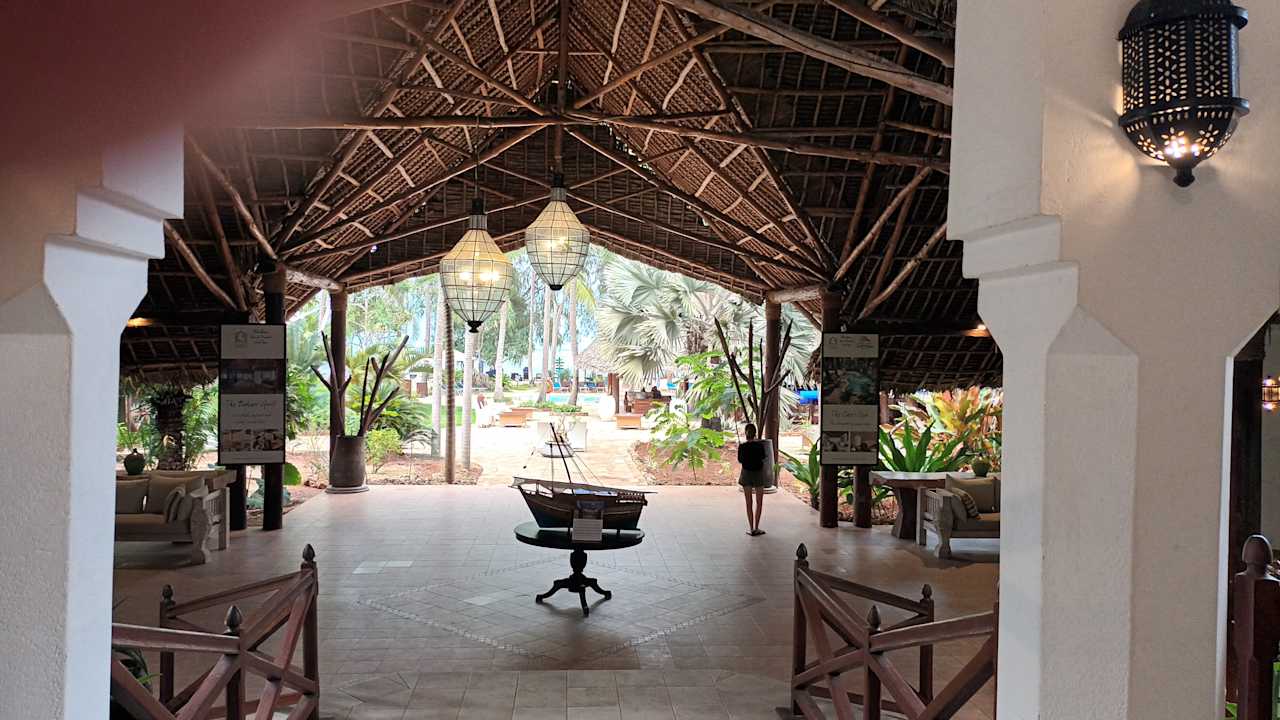 Lobby Sultan Sands Island Resort & Spa