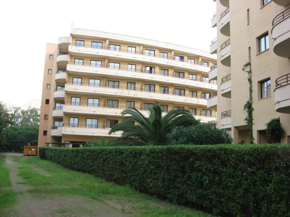 Haus 3 von hinten allsun App.-Hotel Orient Beach