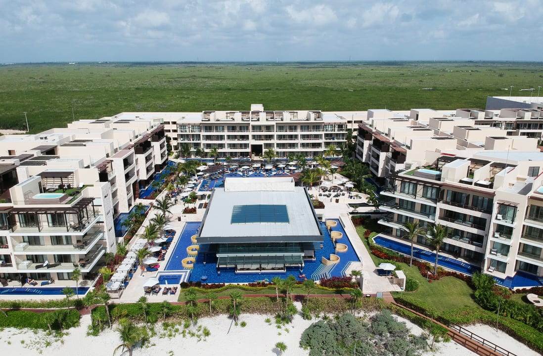 Außenansicht Hideaway at Royalton Riviera Cancun