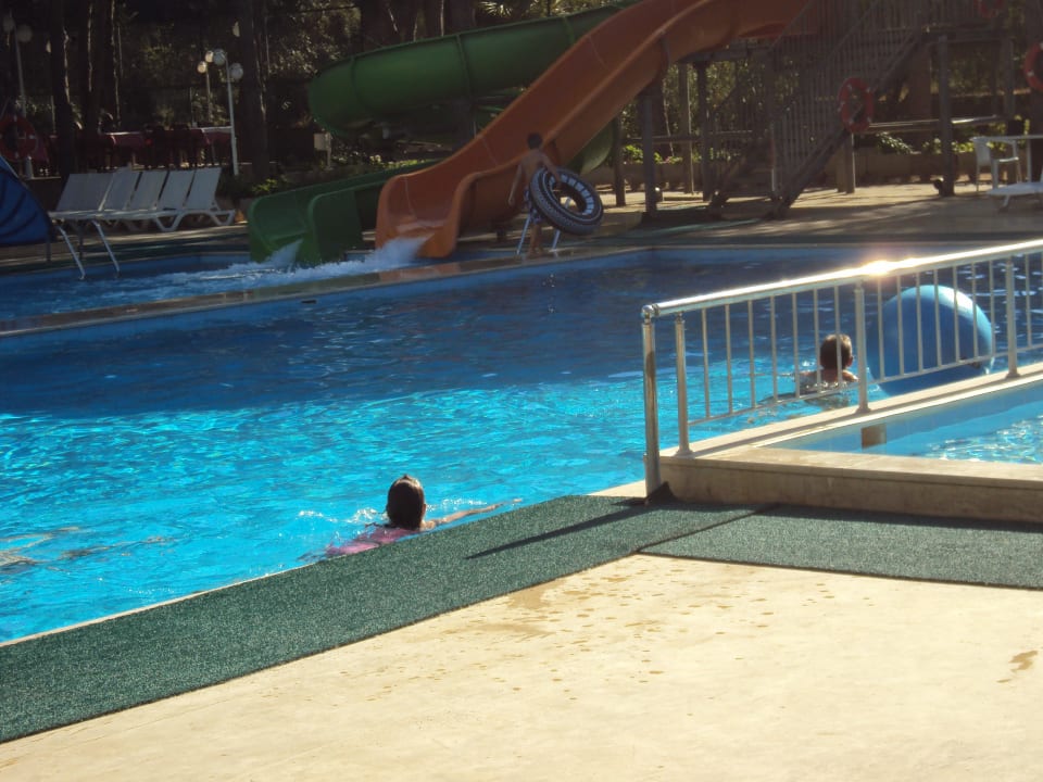 Unser Pool klein aber ausreichend Hotel Grand Efe