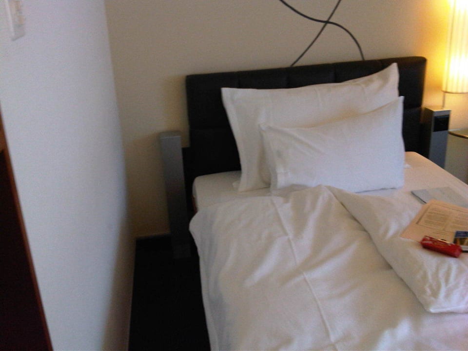 Zimmeransicht Hotel Basel - Da wohnen, wo Basel lebt!