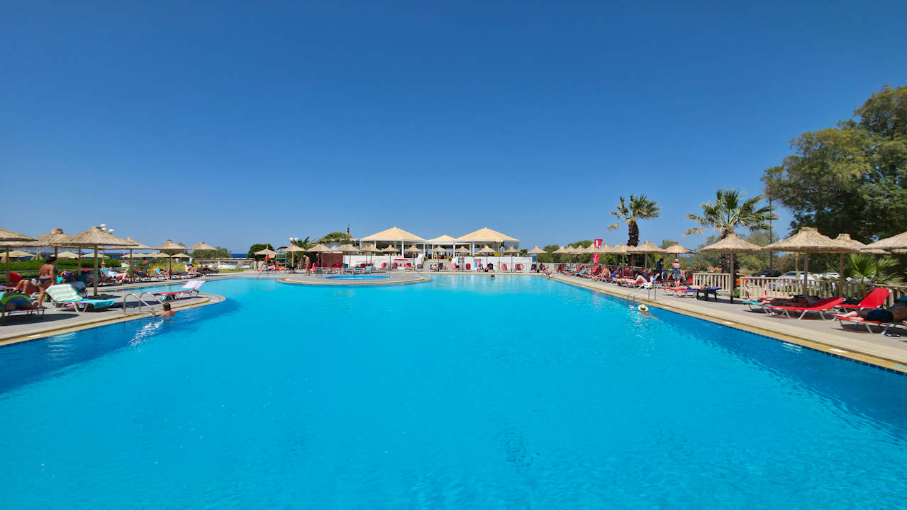 Pool Apollonia Beach Resort & Spa