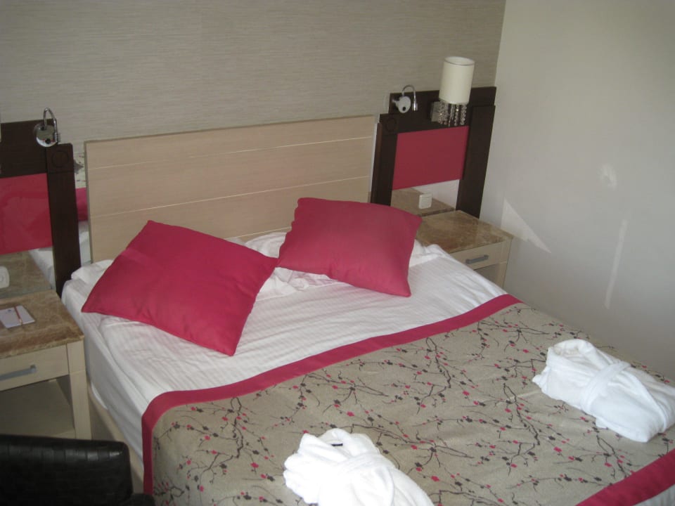 Separates Schlafzimmer des Familienzimmers Hotel Oleander