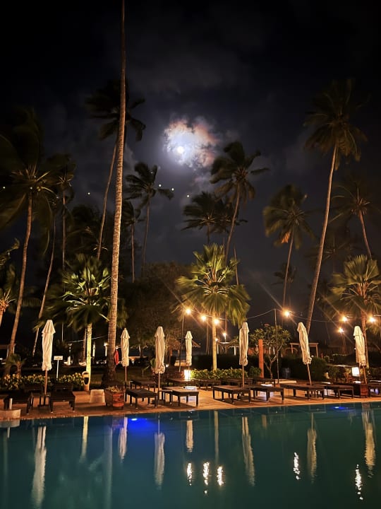 Pool TUI Blue Bahari Zanzibar