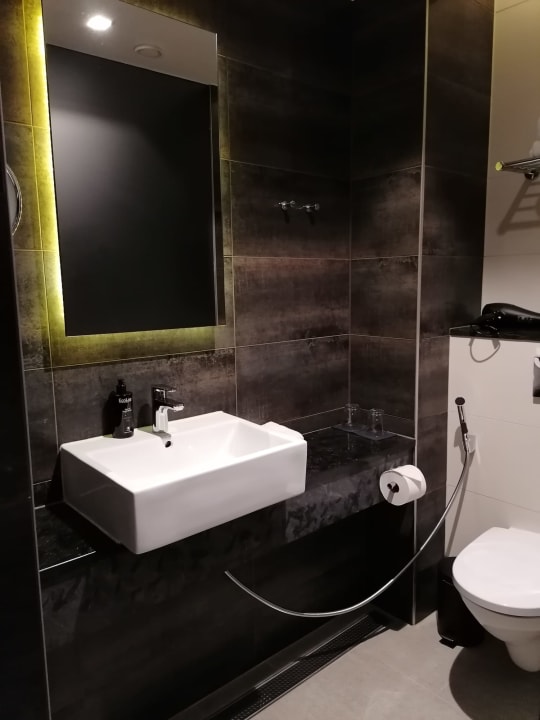 Zimmer Glo Hotel Art