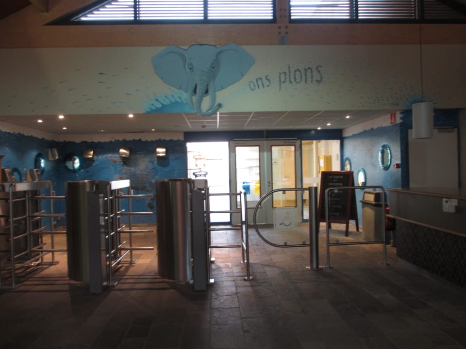 Eingang Schwimmbad Ferienpark Landal De Lommerbergen