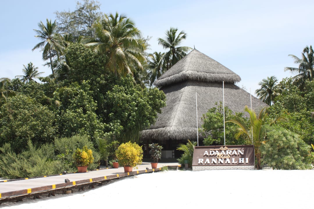 Der erste Inseleindruck Adaaran Club Rannalhi - All Inclusive