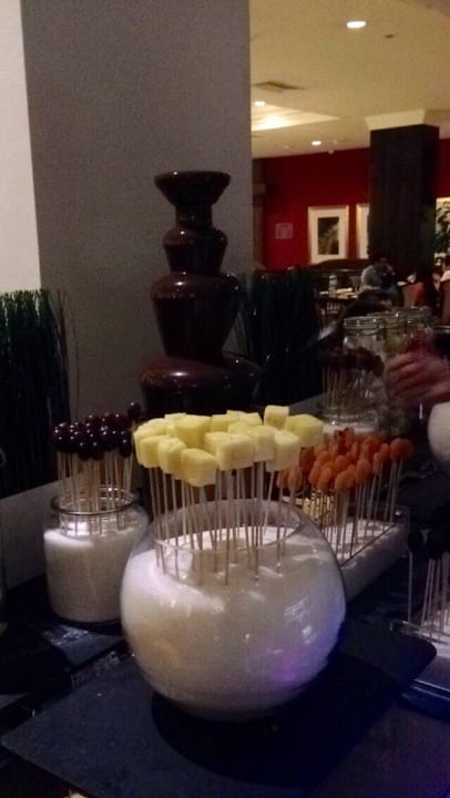 Schokofondue Radisson Blu Hotel & Resort Abu Dhabi Corniche