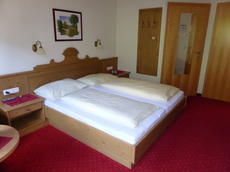 Doppelbett für ruhigen, entspannten Schlaf Hotel Lammwirt