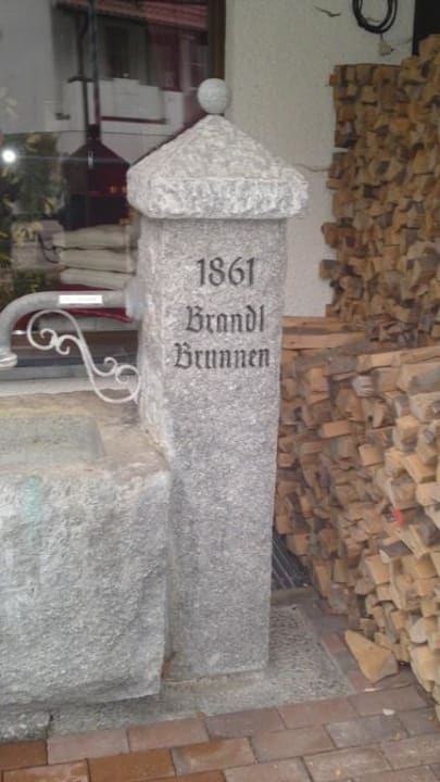 Alter Brunnen Kurhotel Brandl