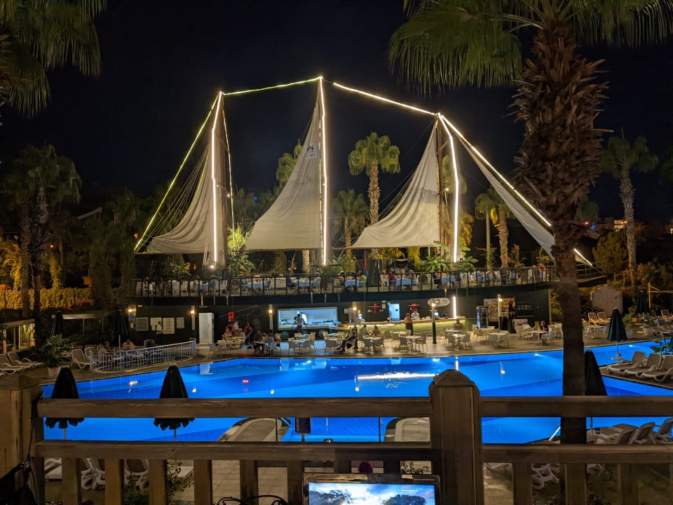 Pool Can Garden Resort