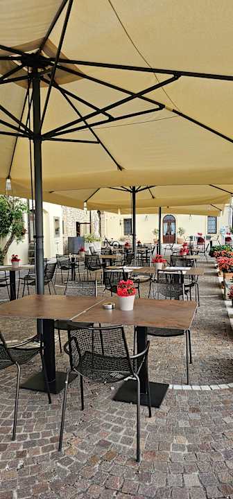 Außenansicht Hotel Relais Castrum