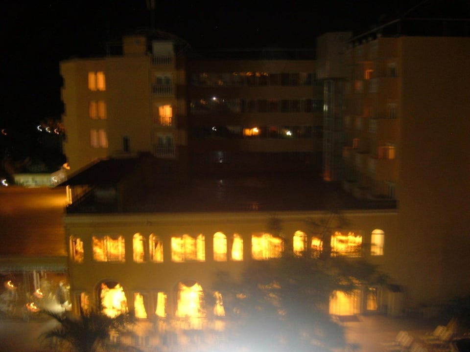 Blick aufs Hotel Larina Resort Spa & Hotel