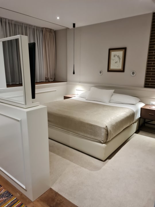 Zimmer Envoy Hotel