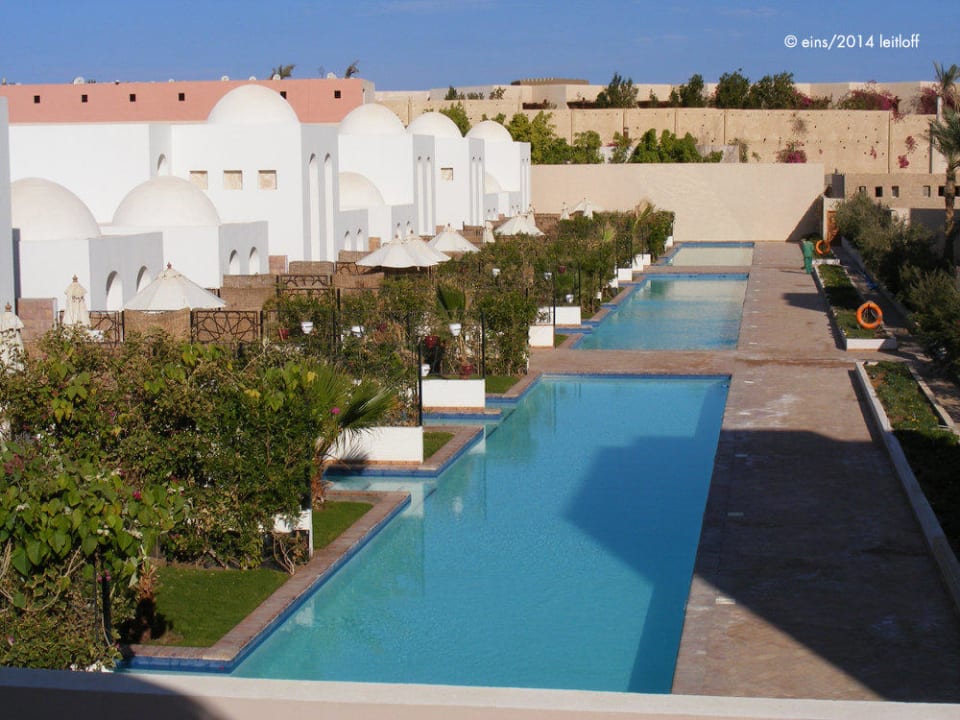 Blick Frühstücksterrasse - auf den Villenbereich Fort Arabesque Resort, Spa & Villas