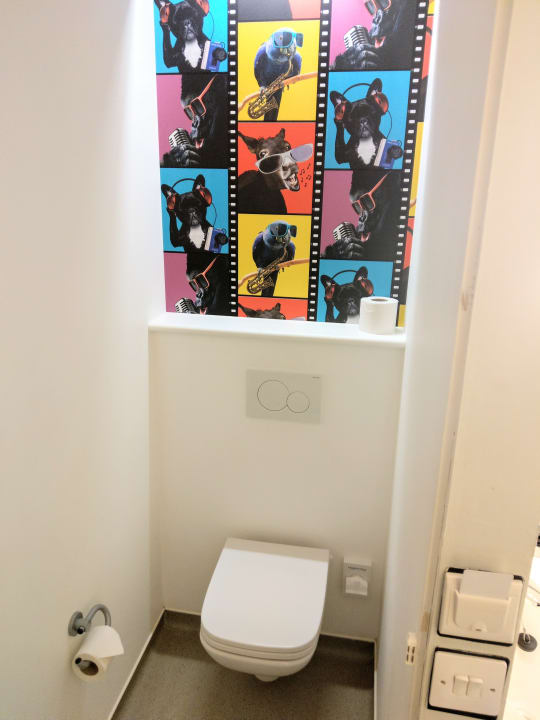 Toilette im Doppelzimmer ibis budget Hotel Edinburgh Park