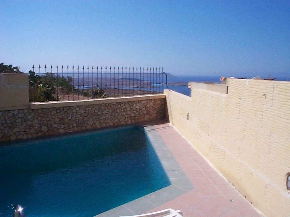 Hauseigener Pool Ferienhäuser Gozo Village