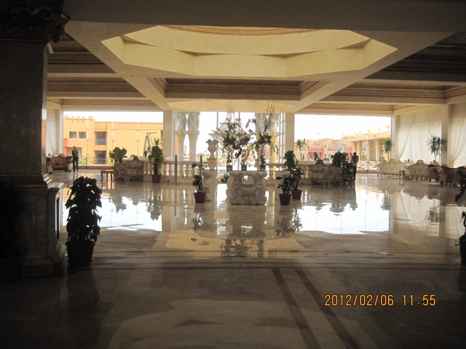 Lobby Hotel Titanic Palace