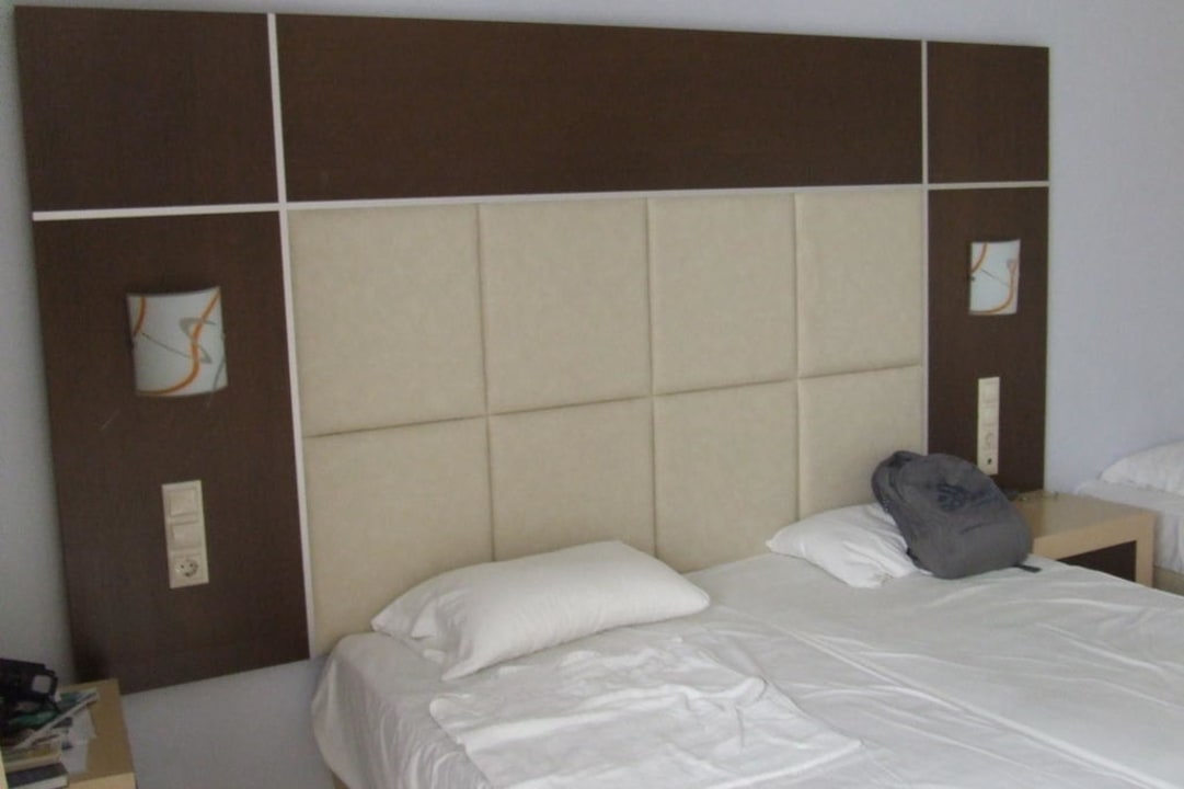 Obicie nad łóżkiem Hotel Esperia