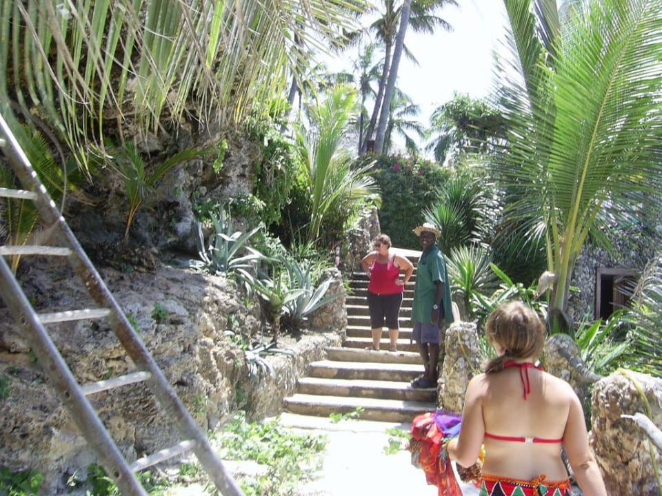 Die guten "Geister" in Aktion Bahari Beach Hotel