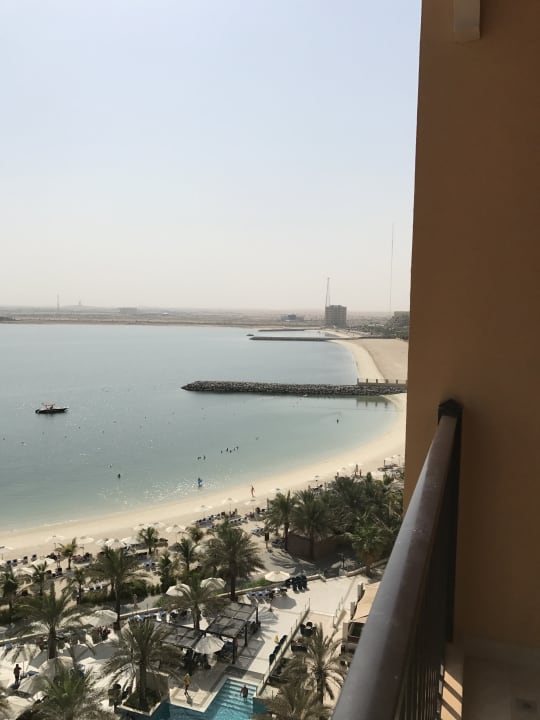 Strand DoubleTree by Hilton Resort & Spa Marjan Island