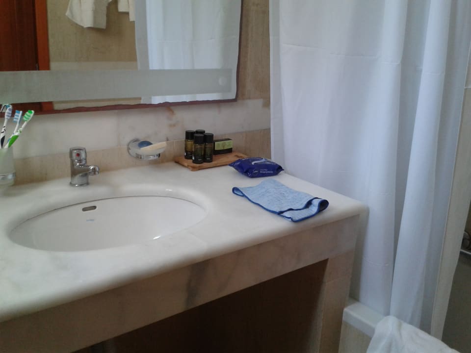 Zimmer Hotel Serita Beach