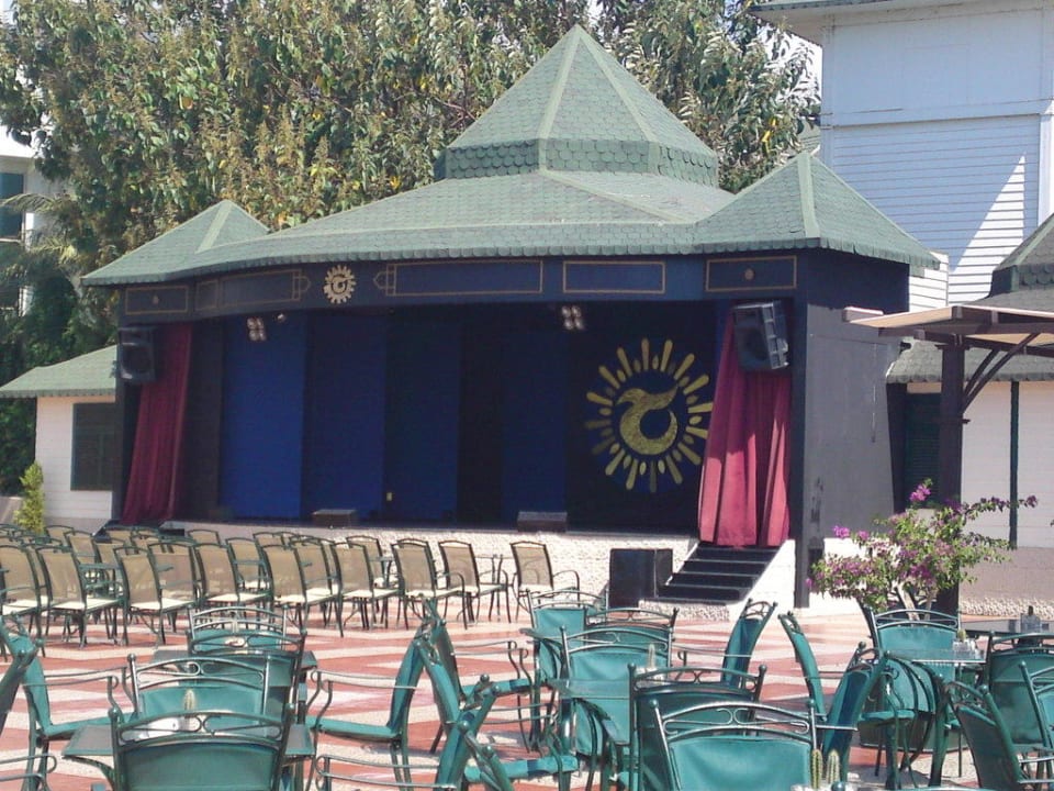 Showbühne Hotel Turan Prince