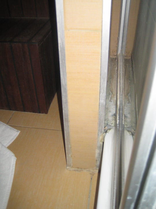 Zwischen Dusche und Wand Megasaray Club Belek