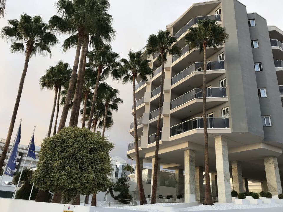 Außenansicht Hovima Costa Adeje - For Cool Adults