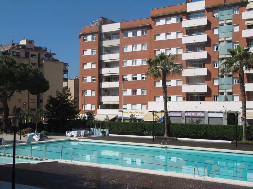 Basen i wygląd zewnętrzny GHT Oasis Park & Spa