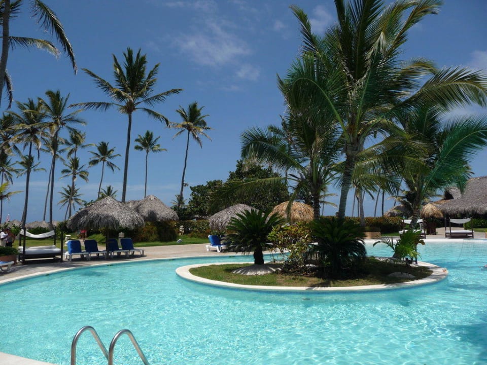 Pool Punta Cana Princess All Suites Resort & Spa