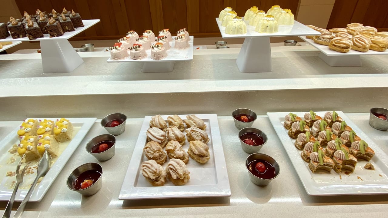 Gastro Serenade All Suites - Adults Only Resort