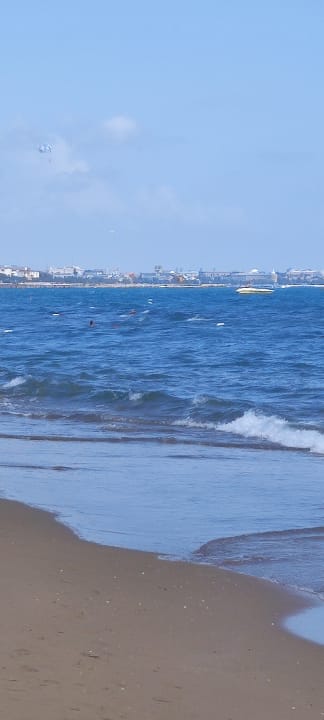 Strand Hotel Victory Resort