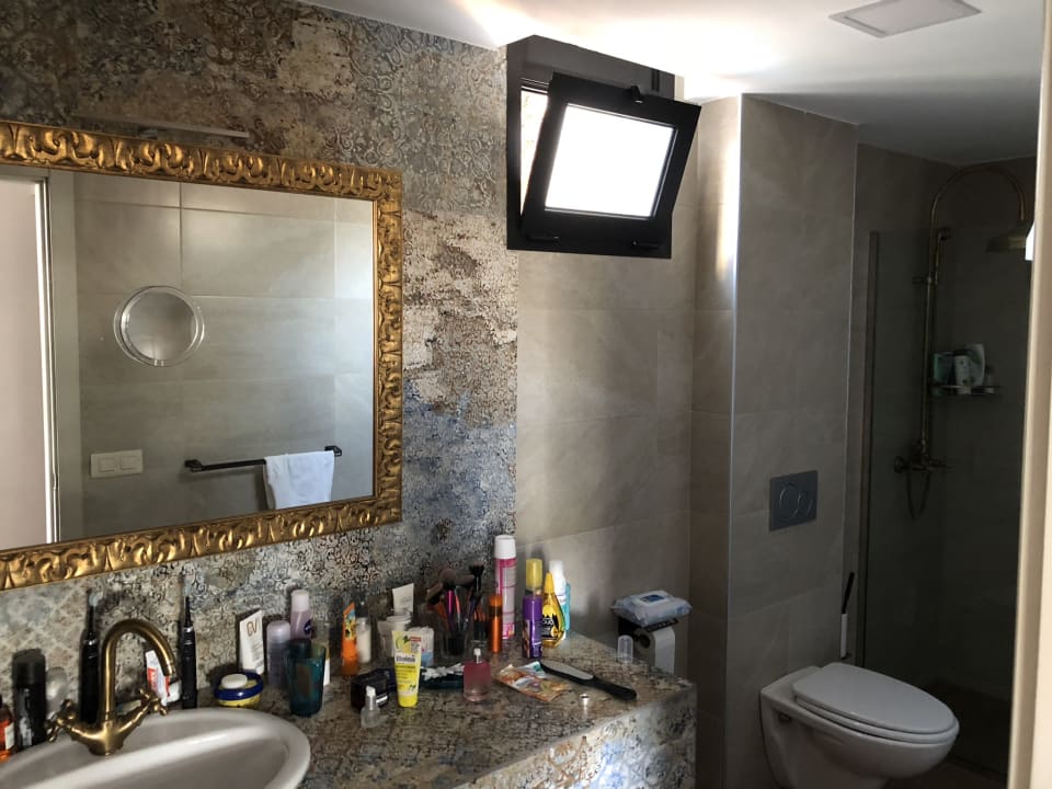 Zimmer Alhambra Boutique Apartments by PMC Resorts