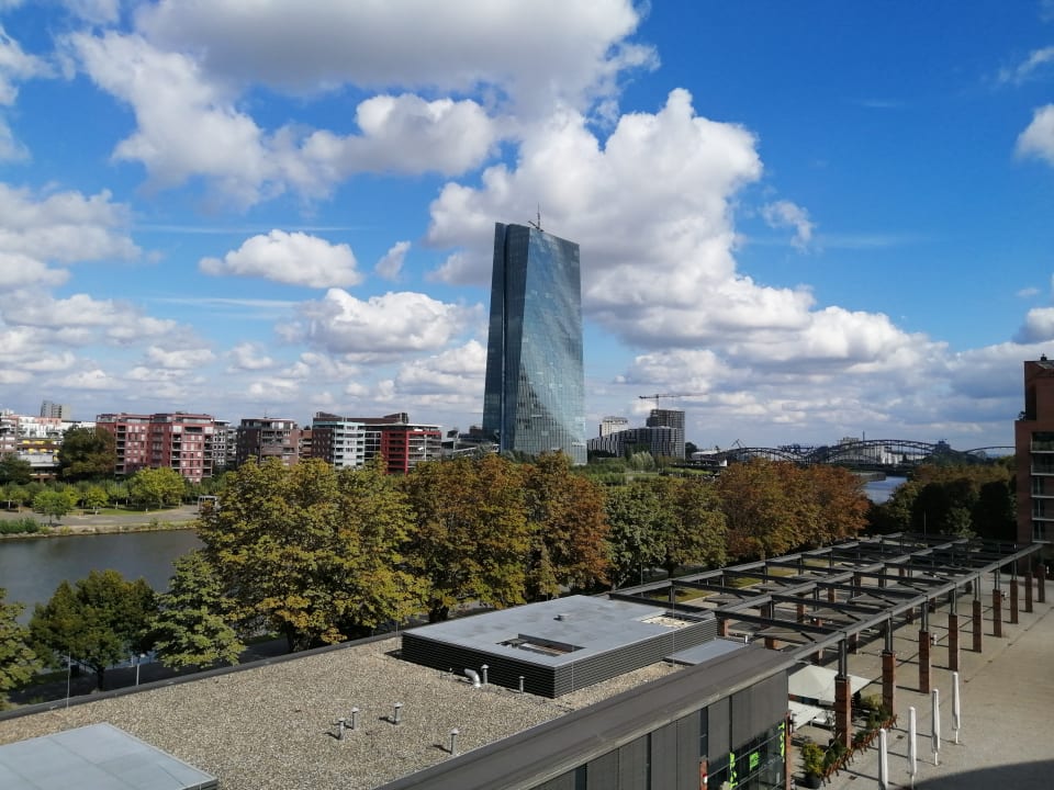 Ausblick Lindner Hotel Frankfurt Main Plaza, part of JdV by Hyatt