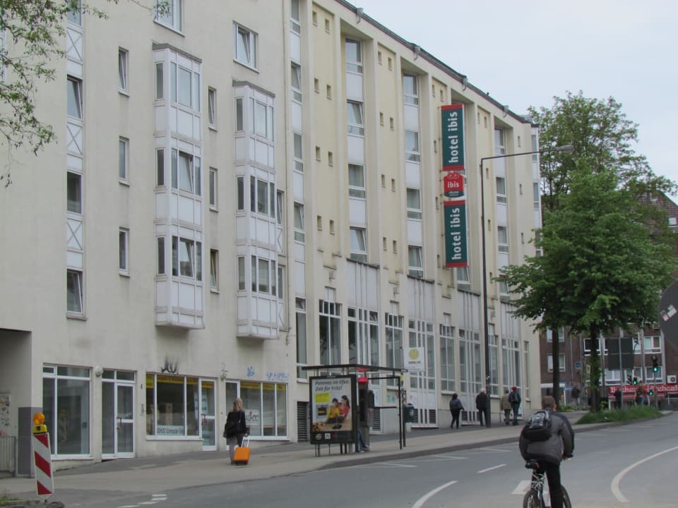 Hotel Ibis Normaluhr B&B Hotel Aachen-Hbf