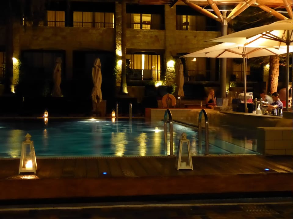 Abends am Pool Columbia Beach Resort