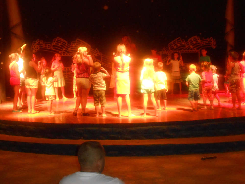 Вечернее минидиско Pickalbatros Alf Leila Wa Leila Resort - Neverland Hurghada